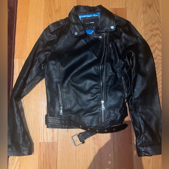 Vegan Leather Jacket Black faux pleather fashion nova women’s medium - Picture 5 of 9